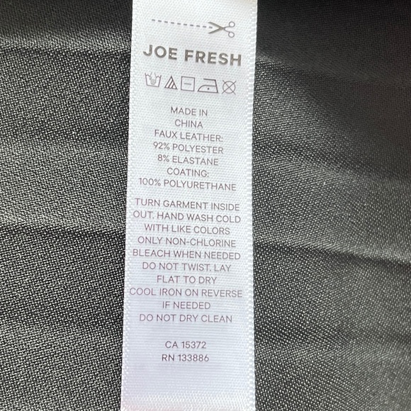 Pleated skirt Black Faux Leather Size 1X Joe Fresh - Picture 5 of 5